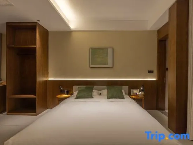Standard Double room with courtyard view