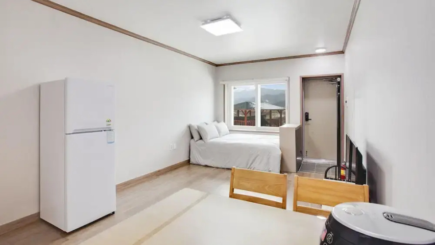 Gapyoeng New Cheongpyeong Pension(가평 뉴 청평 펜션)