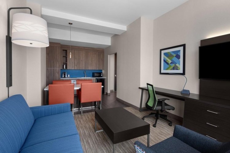 Holiday Inn Express & Suites Woodside LaGuardia Airport photo 22
