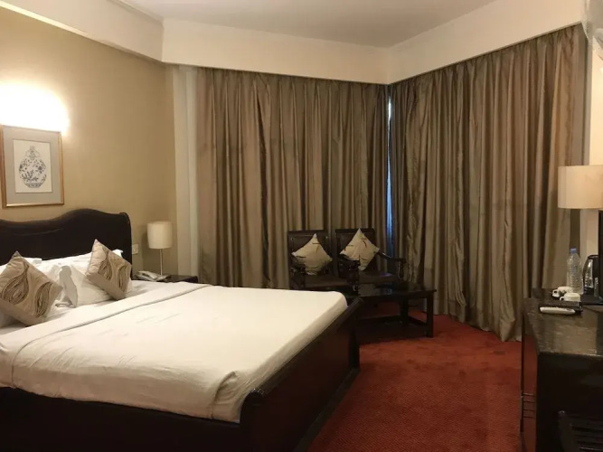Claremont KNY Hotel