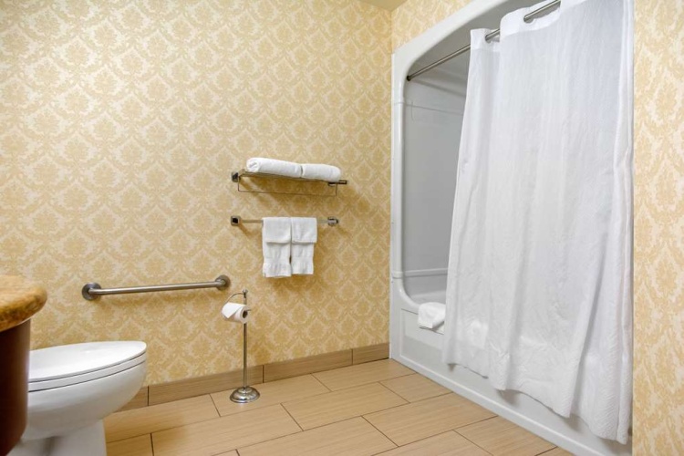 Comfort Inn & Suites photo 9