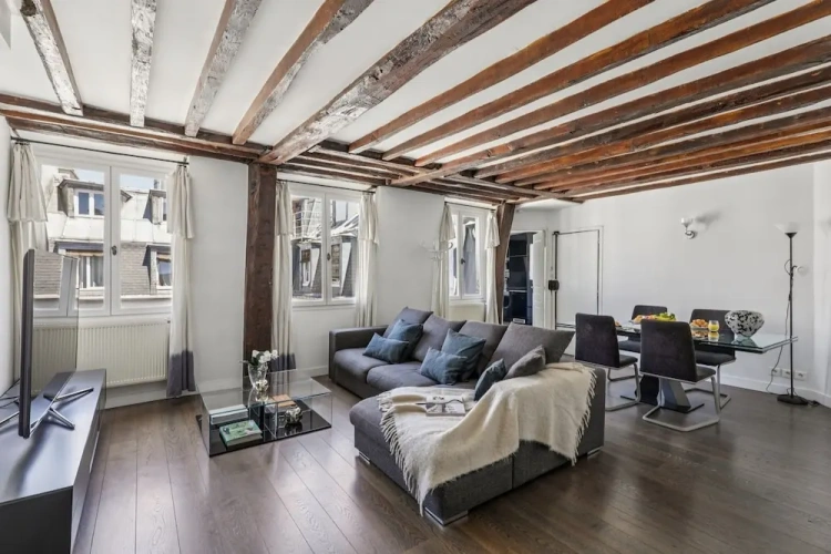 2 Bedrooms Apartment with balcony and with city view
