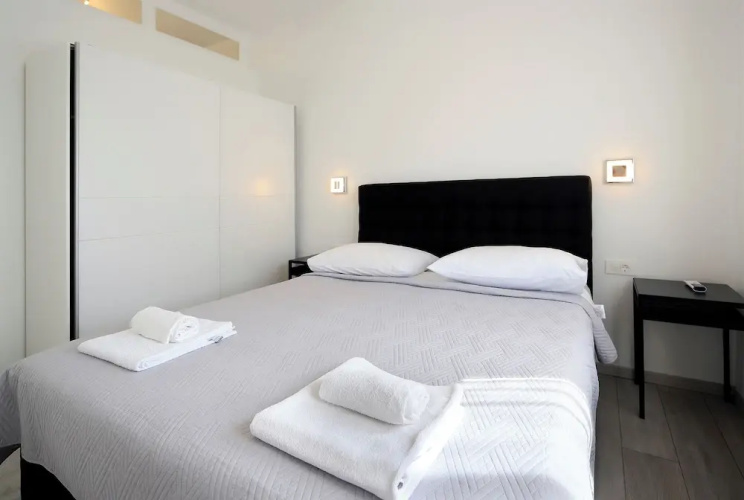 Apartments Lola