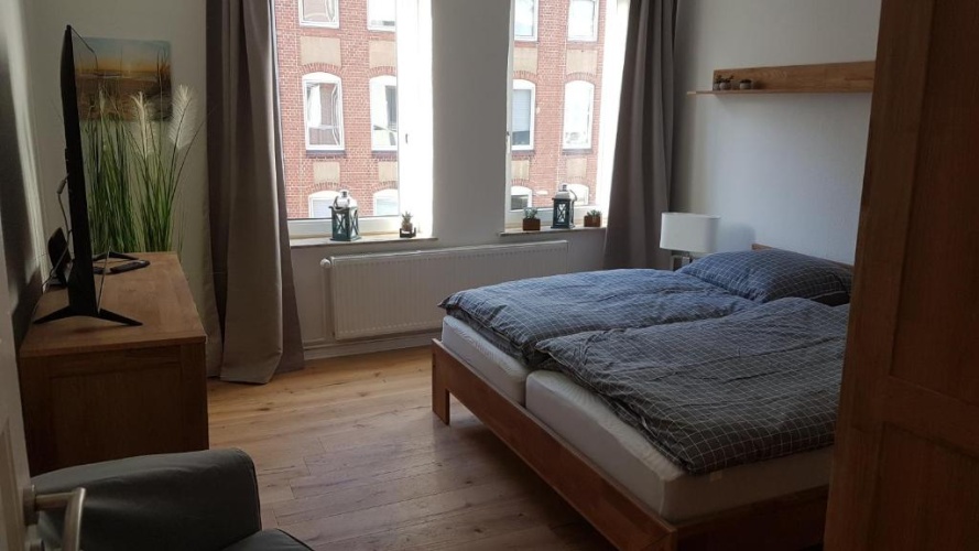 2 Bedrooms Apartment