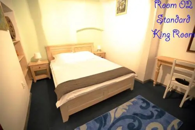 4 Rooms Piata Sfatului