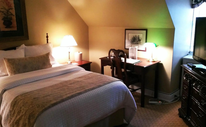 Nassau Inn