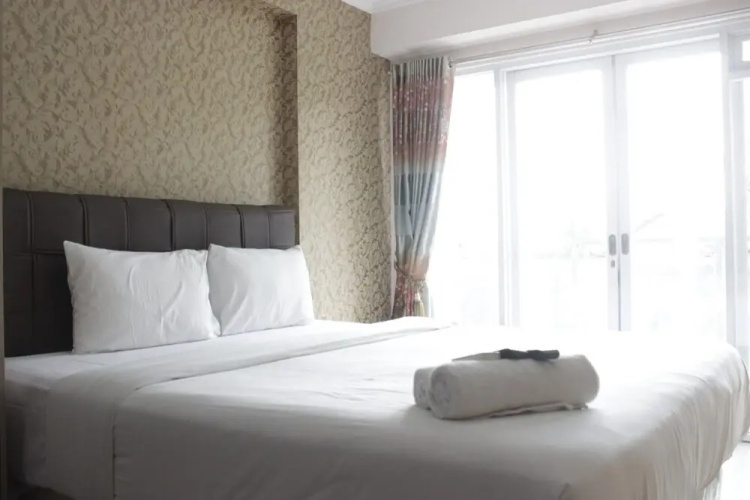 Cozy And Chic Studio Room At Gateway Pasteur Apartment