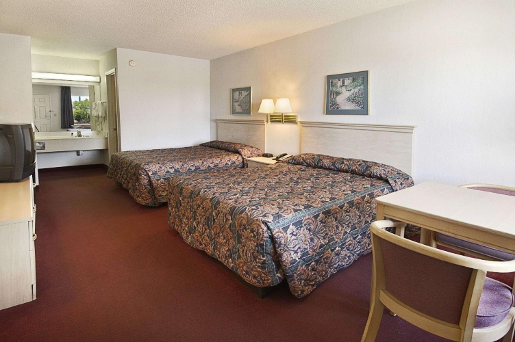 Quadruple Suite