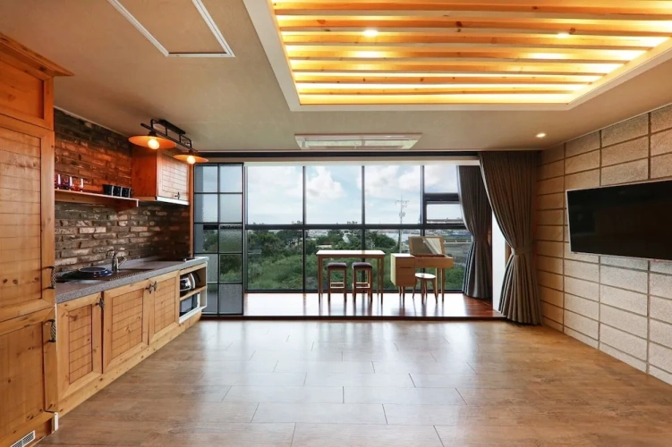 Standard Family room