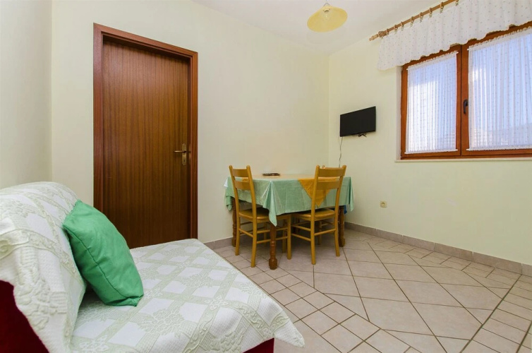 Apartments Toni Sea view