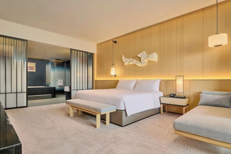 Deluxe Double Suite