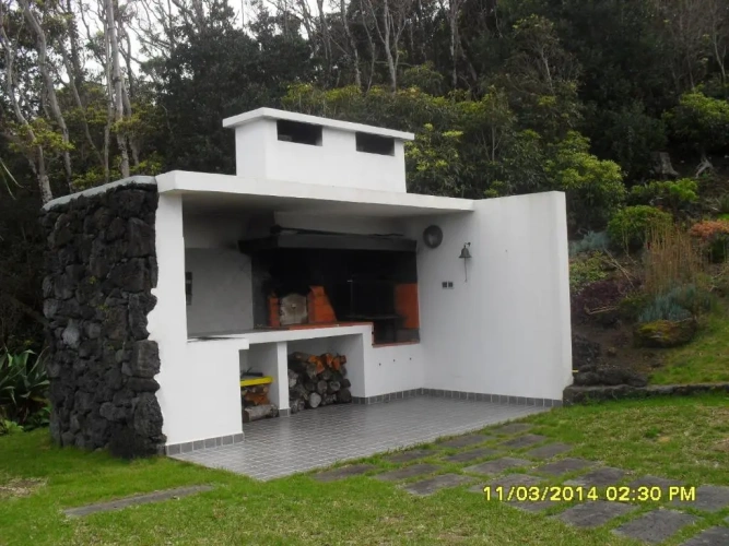 2 Bedrooms Cottage