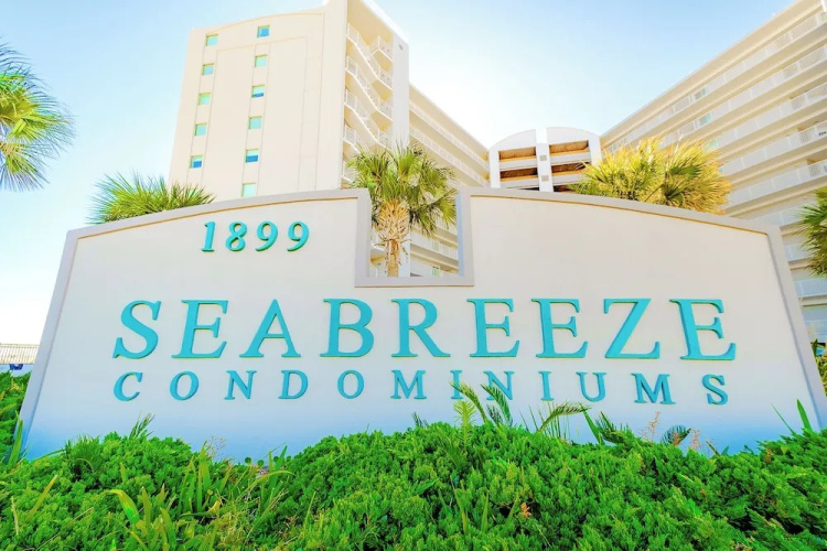 Sea Breeze 1010 Penthouse