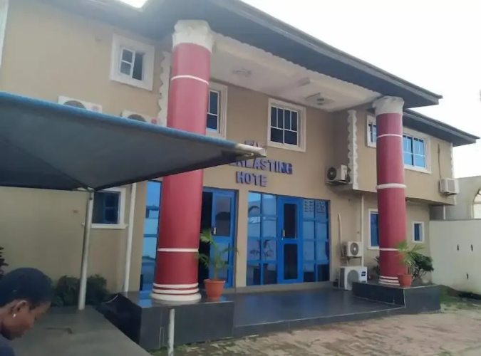Everlasting Hotels And Garden - Ibadan