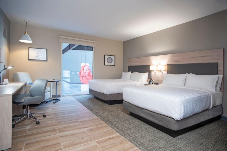 Quadruple Suite