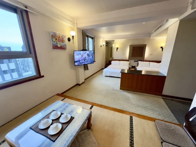 Standard Quadruple Family room