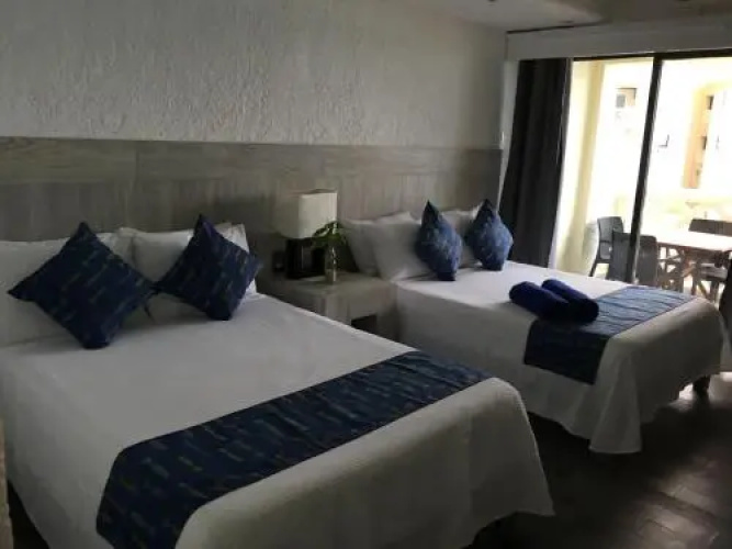 Best Beach Apartments - Cancun Plaza