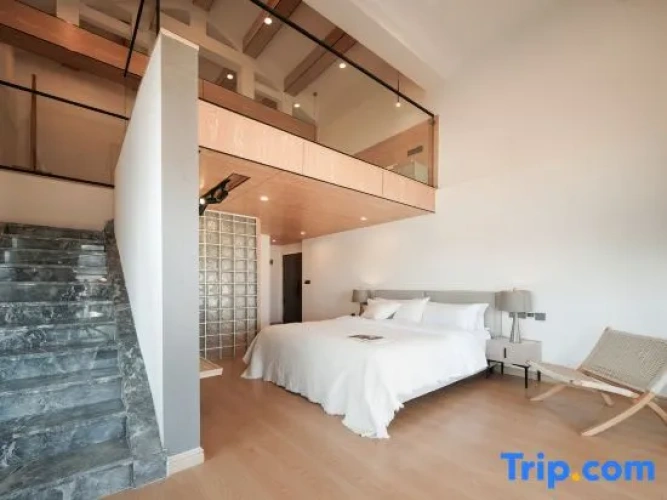 Premium Family Duplex Suite with lake view