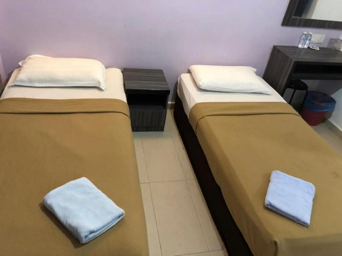 Al Huda Hotel