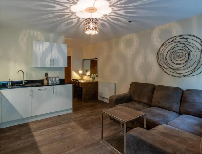 Lakes Spa Apartments