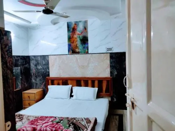 Sharda Hotel