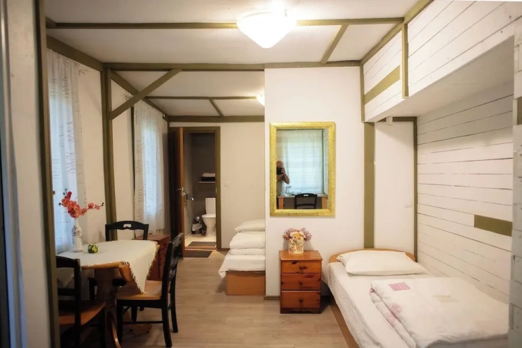 Comfort room