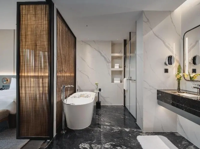 1 Bedroom Suite