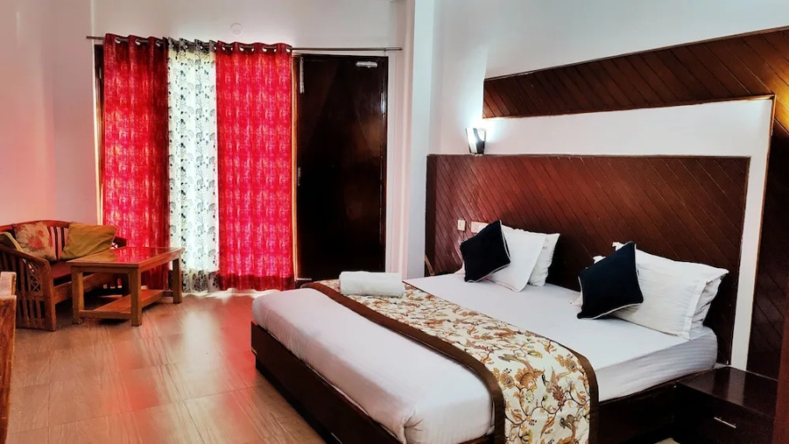 Hotel Neelgiri