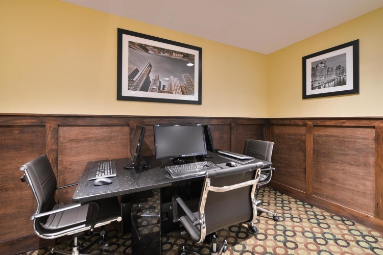 Best Western Glenview -Chicagoland Inn And Suites photo 21