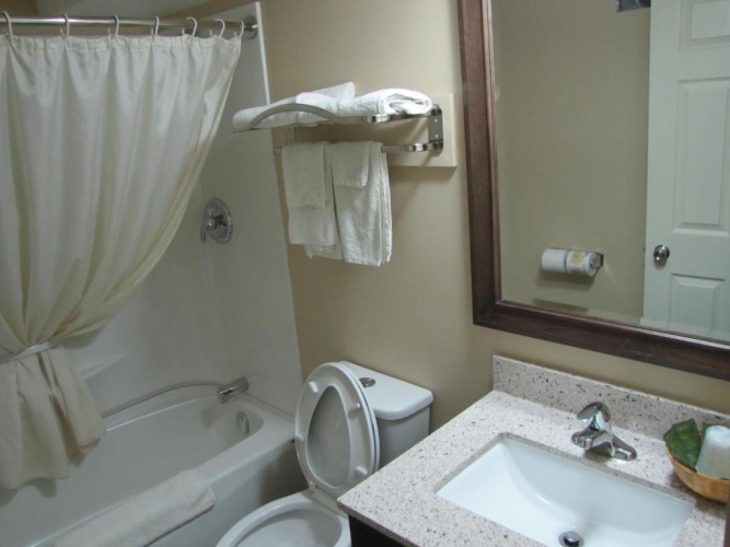Standard Quadruple Basement room