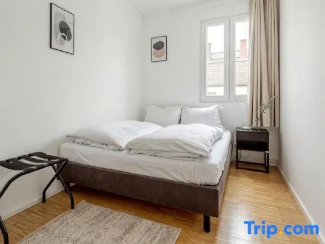 2 Bedrooms Apartment