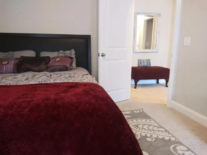 3 Bedrooms Apartment