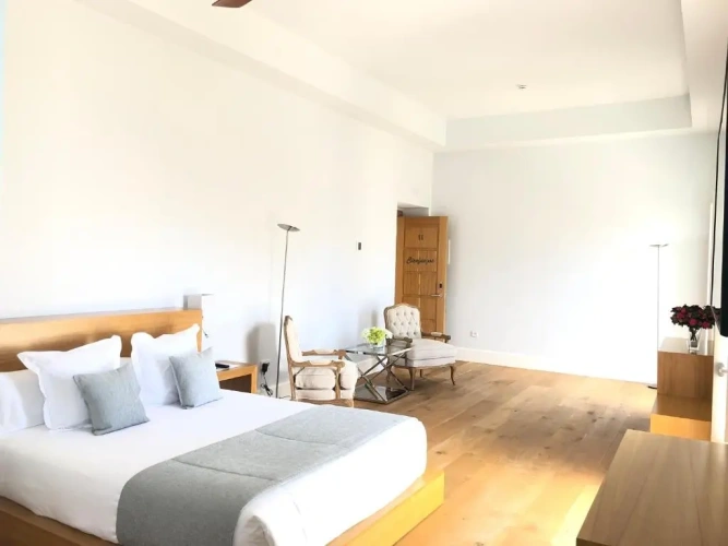 Standard Suite