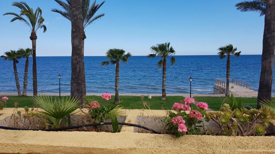 Vistas Al Mar 2