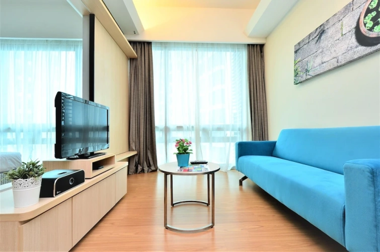 1 Bedroom Deluxe Suite with city view