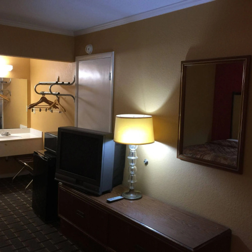 Greenwood Inn