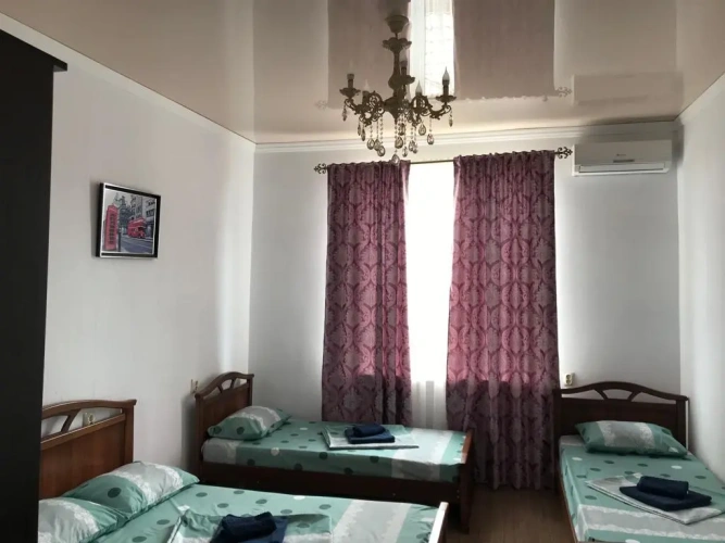 Economy Quadruple room