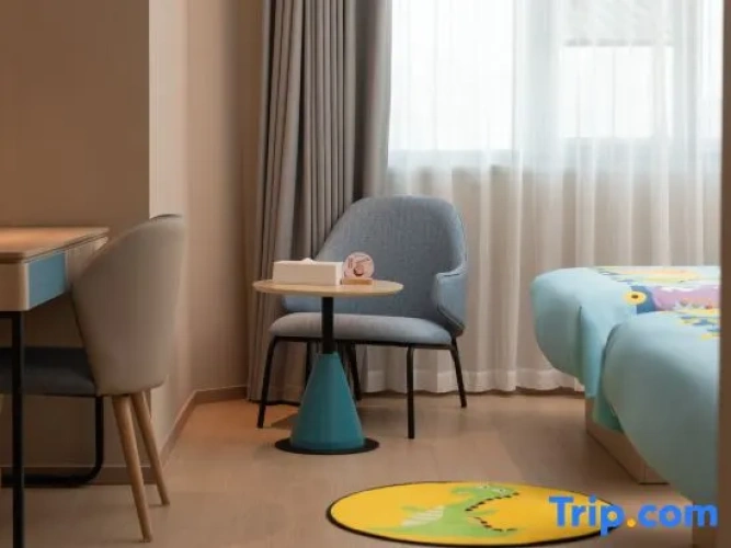 Standard Twin Family room