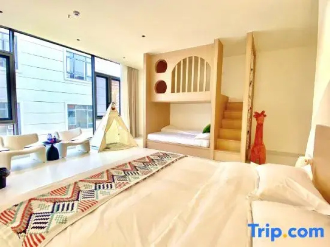 Happy Friday Homestay