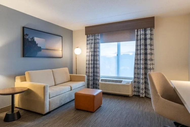 Double Suite with balcony and with bay view