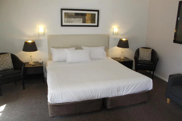 1 Bedroom Suite