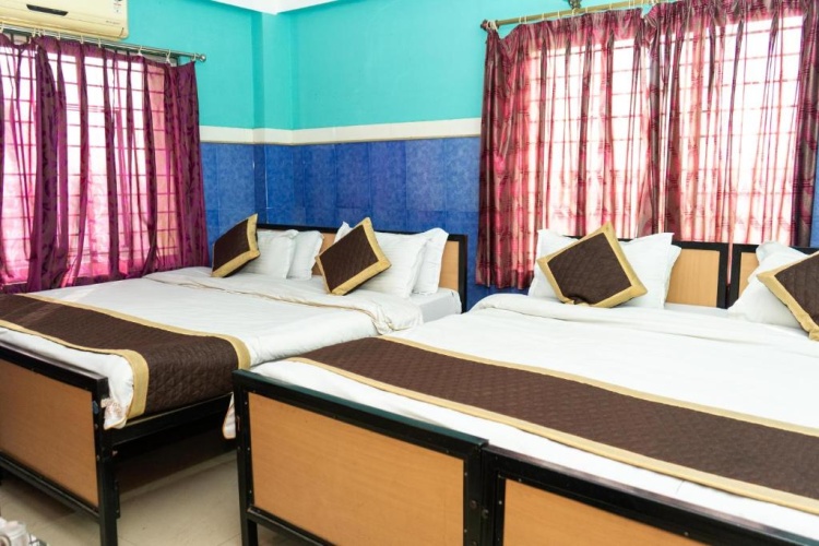 Classic Quadruple room