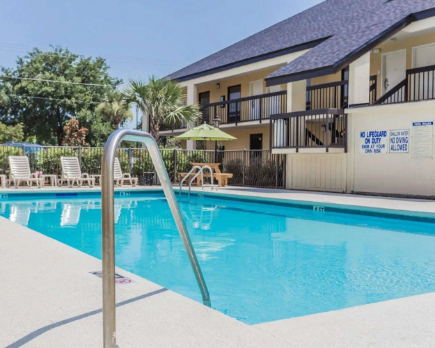 Clarion Inn Mt. Pleasant - Charleston photo 14