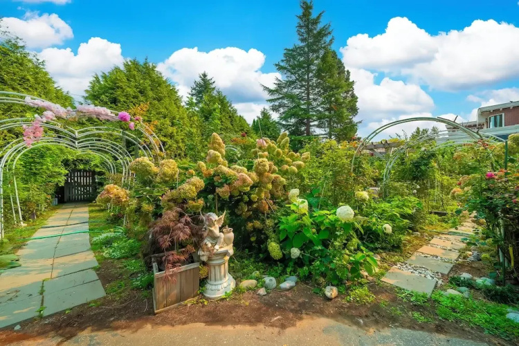 Cozy 3BR Villa Garden View Beach