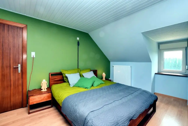 Modern Holiday Home in Flobecq with Garden