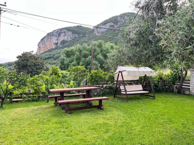 2 Bedrooms Villa
