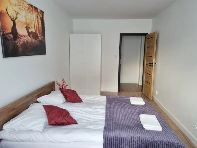 2 Bedrooms Quadruple Apartment with balcony