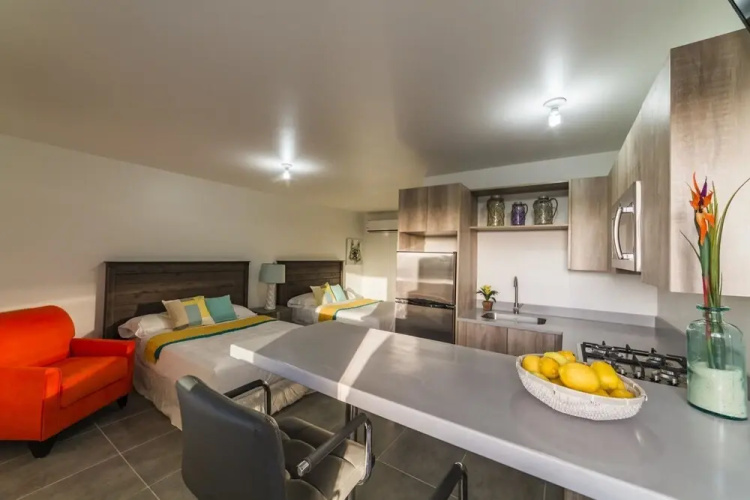 Turibana Plaza Suite 15