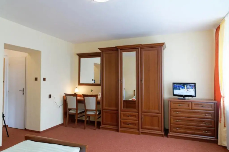 Hotel KAMU GARNI