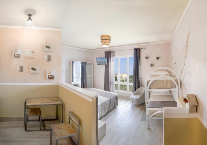 Standard Quadruple room